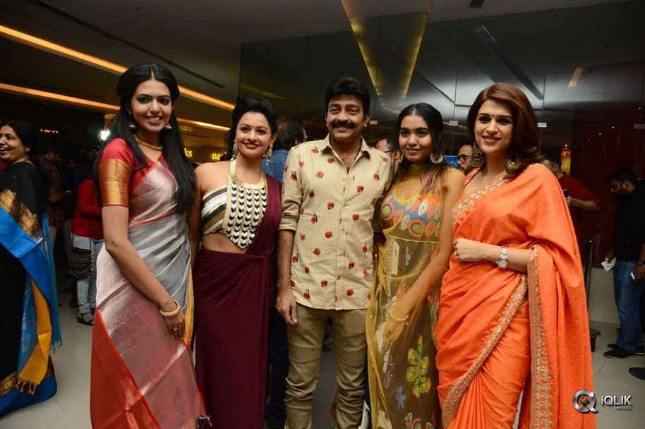 Celebs-At-PSV-Garuda-Vega-Special-Show